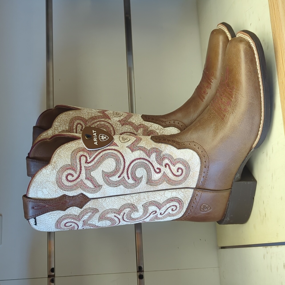 New Women's Ariat Quickdraw 10015318